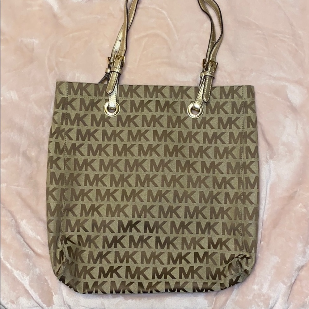 Michael Kors bag